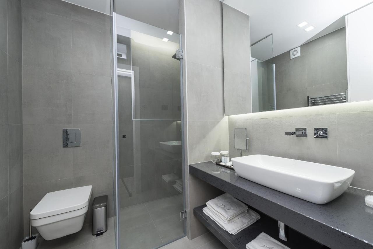 Artis Apartment